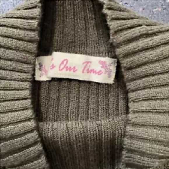 It’s Our Time Womens Mock Turtleneck Olive Green Sleeveless Sweater Top Medium - Picture 6 of 6